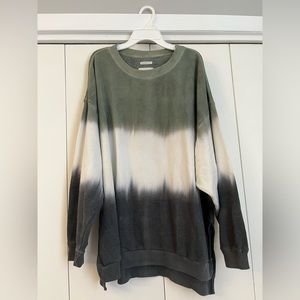 American eagle tie dye sweatshirt